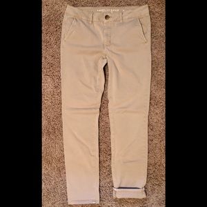 Women’s American Eagle Skinny Khaki Pants 12 long